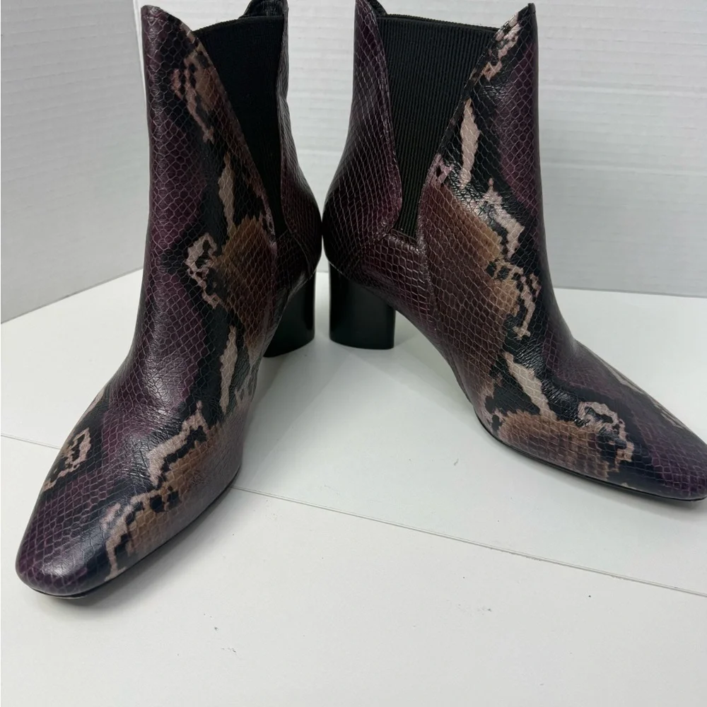 Donald J. Pliner Austen Snake-Embossed Leather Pointed Toe Chelsea Ankle boots